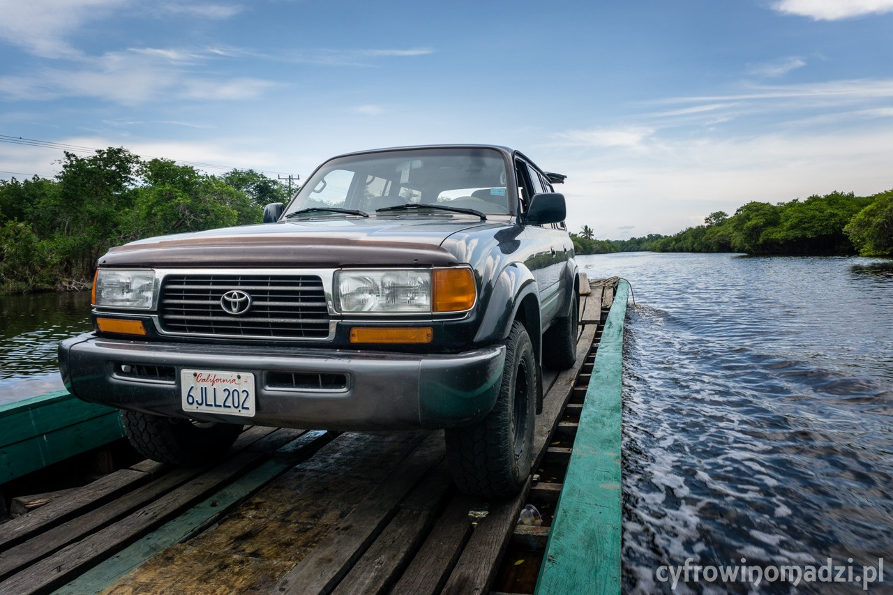 Toyota Land Cruiser FZJ 80 - CYFROWINOMADZI.PL
