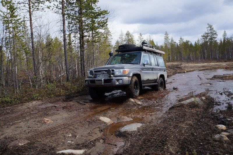 Land Cruiser 76 Artura i Jagody