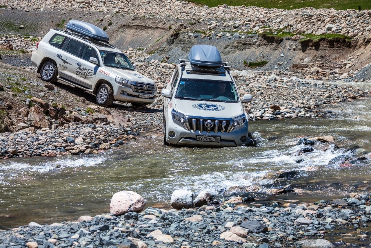 Land Cruiser na Evereście