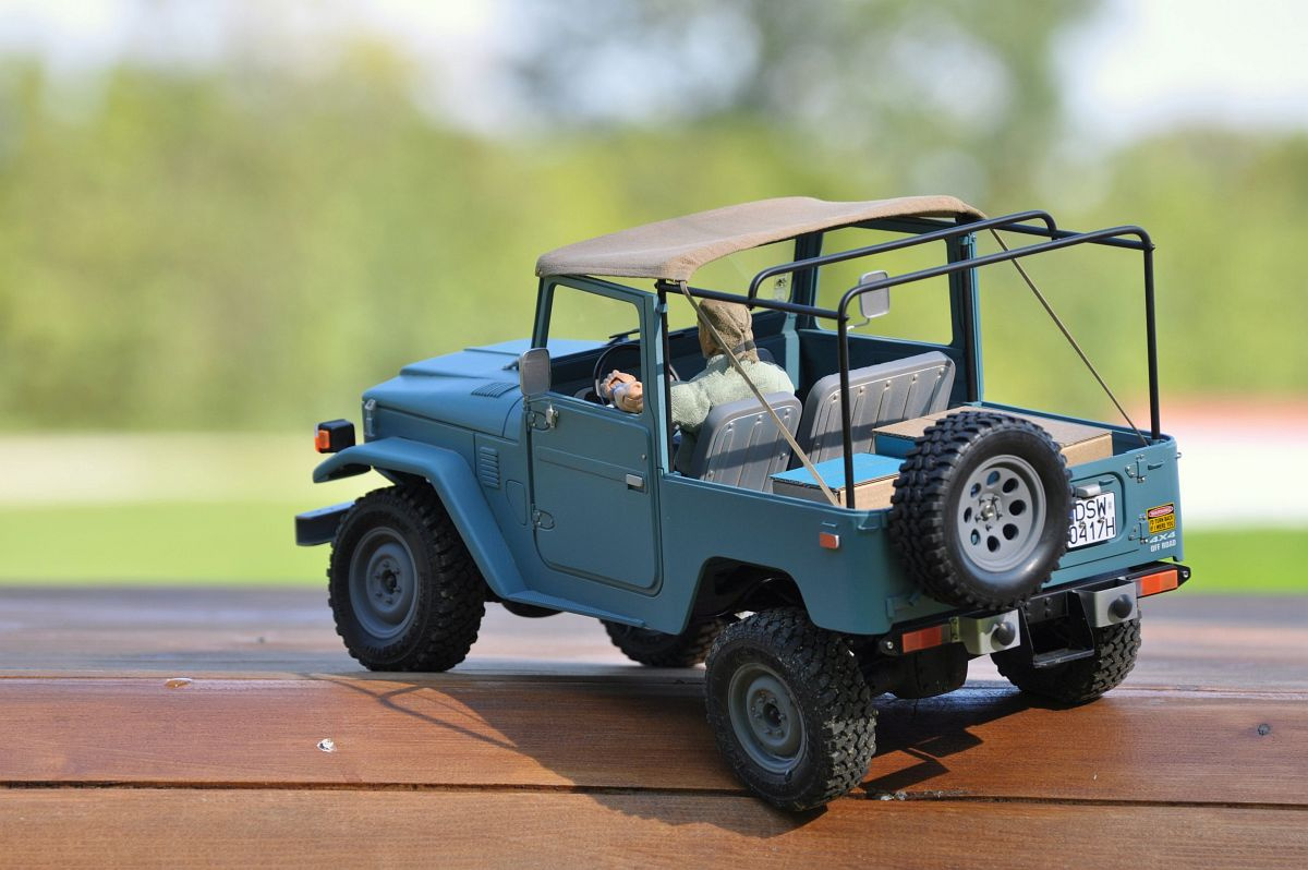 FJ40 - modelarskie cudo do jazdy po skalowym terenie