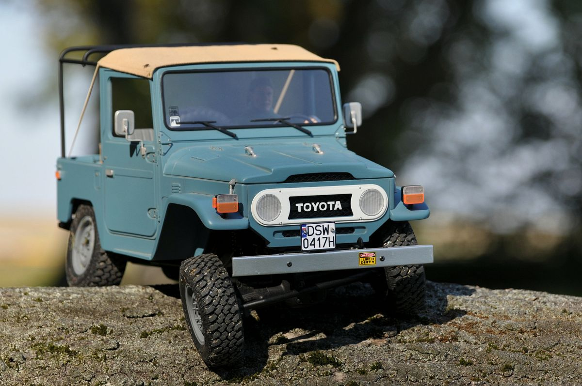 FJ40 - modelarskie cudo do jazdy po skalowym terenie