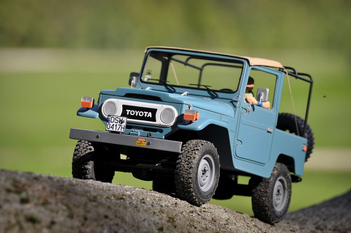 FJ40 - modelarskie cudo do jazdy po skalowym terenie