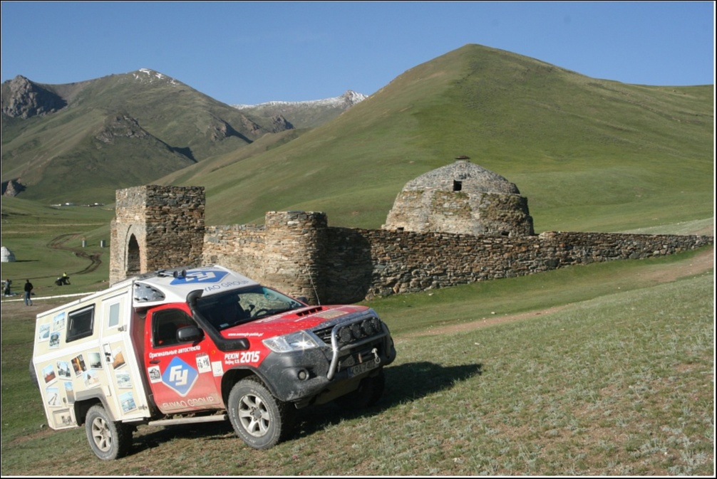 Hilux VII na dalekie podróże