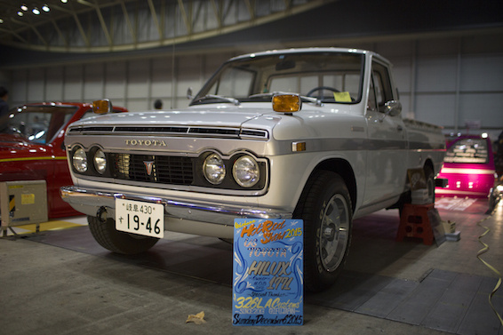 Hilux na targach Mooneyes Japan Show