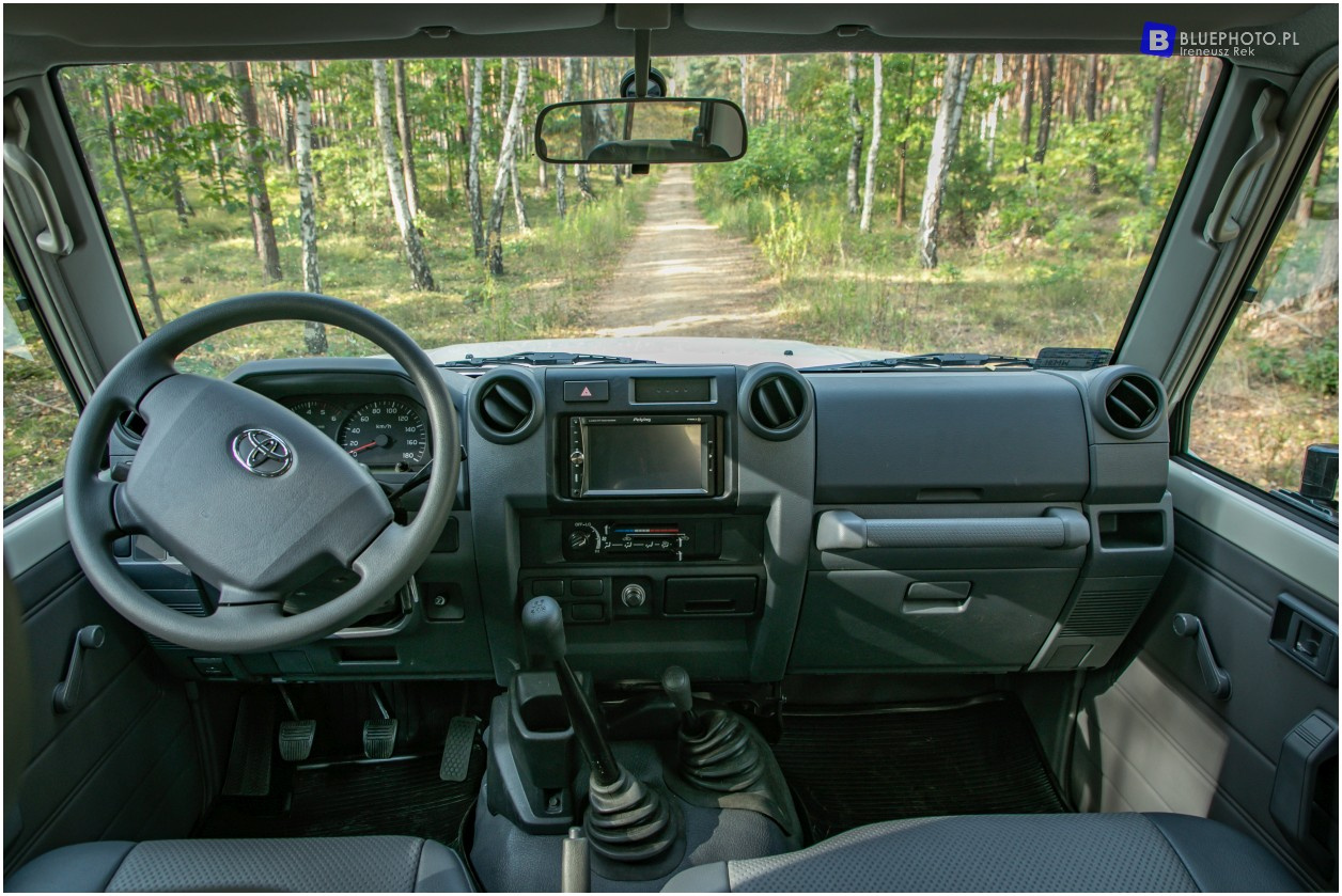 Toyota Land Cruiser HZJ71 Emil