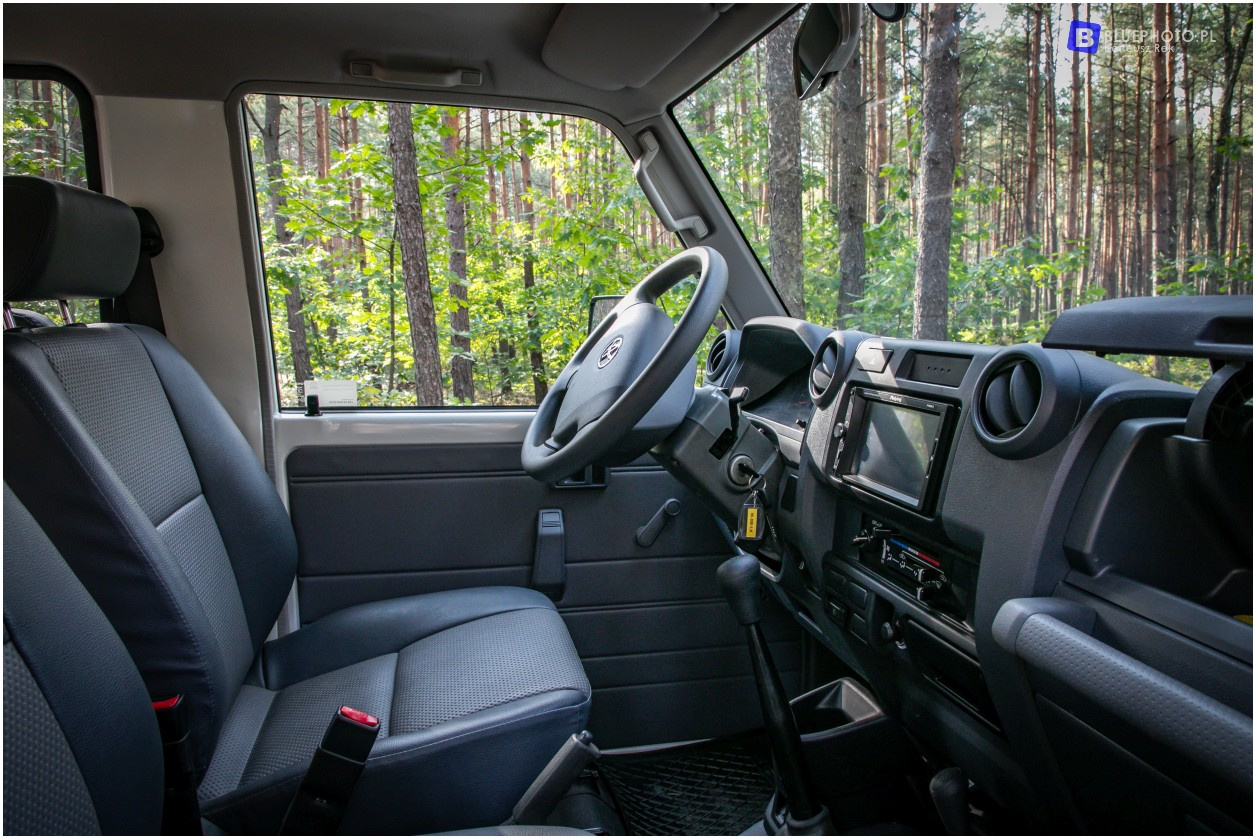 Toyota Land Cruiser HZJ71 Emil