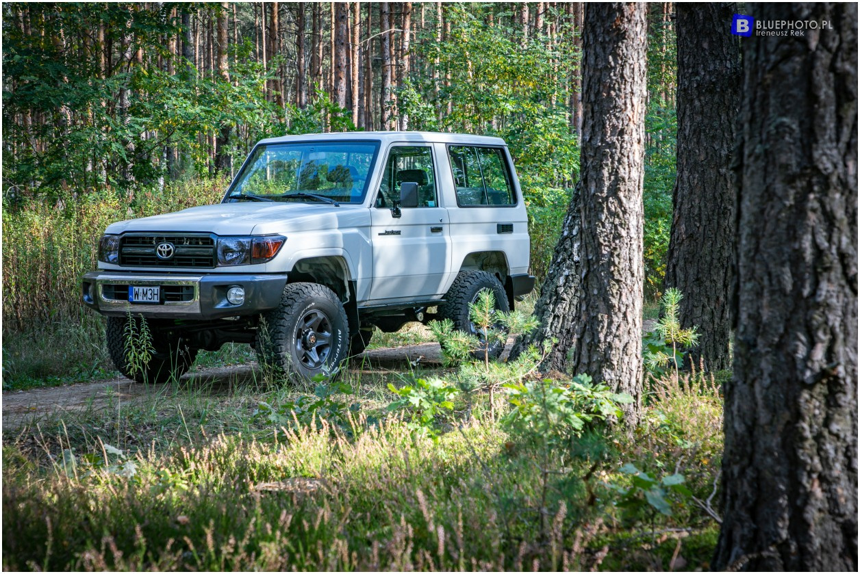 Toyota Land Cruiser HZJ71 Emil