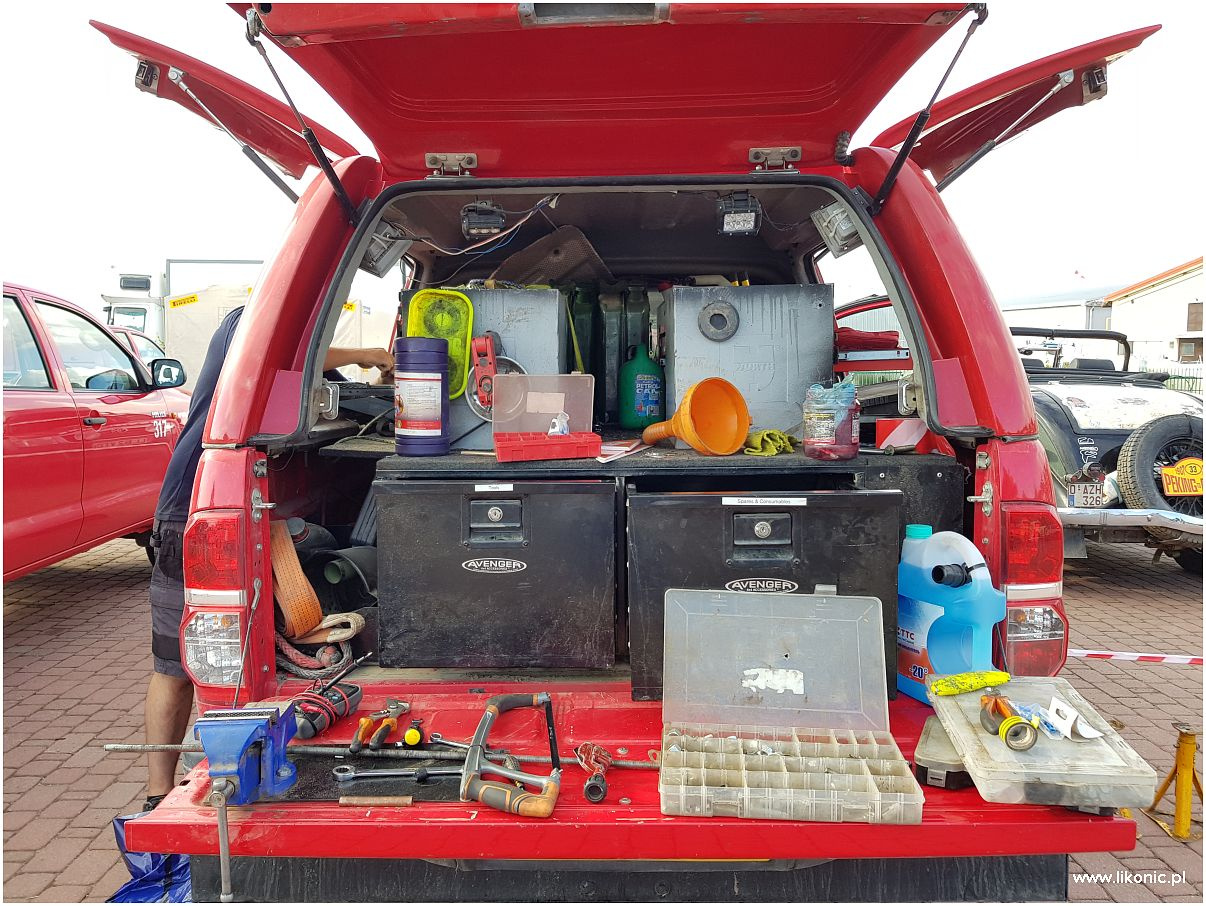 Hilux na rajdzie Pekin-Paryż