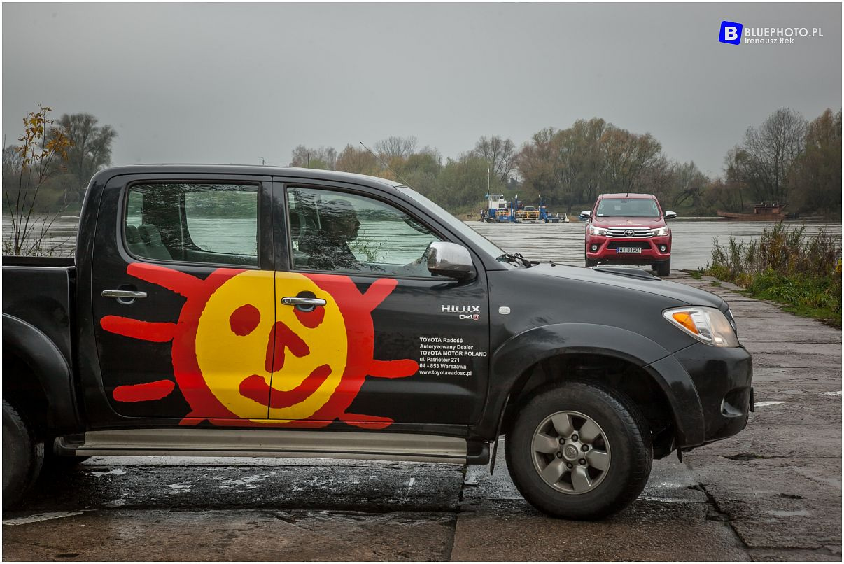 Hilux kontra Hilux
