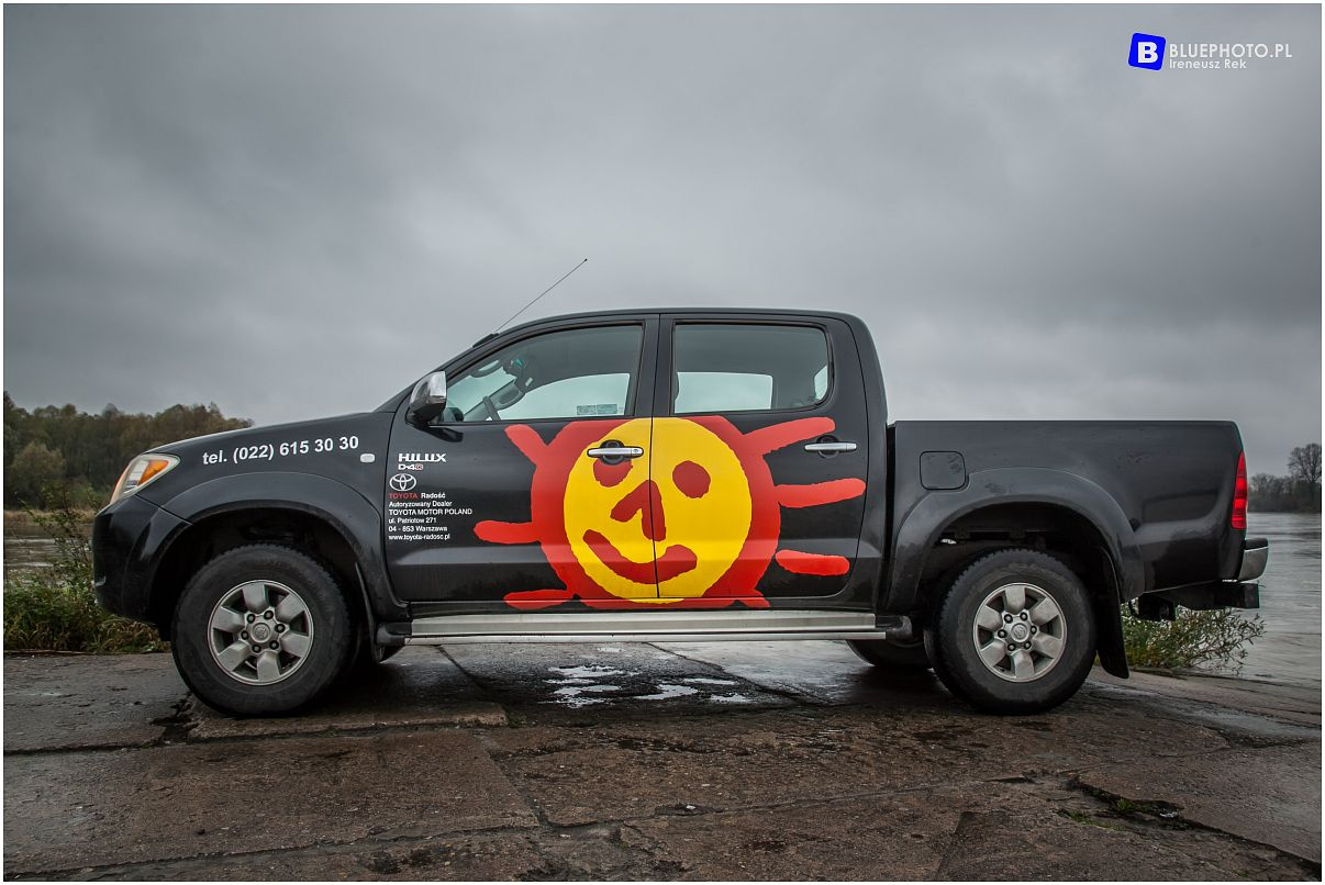 Toyota Hilux VII z Radości