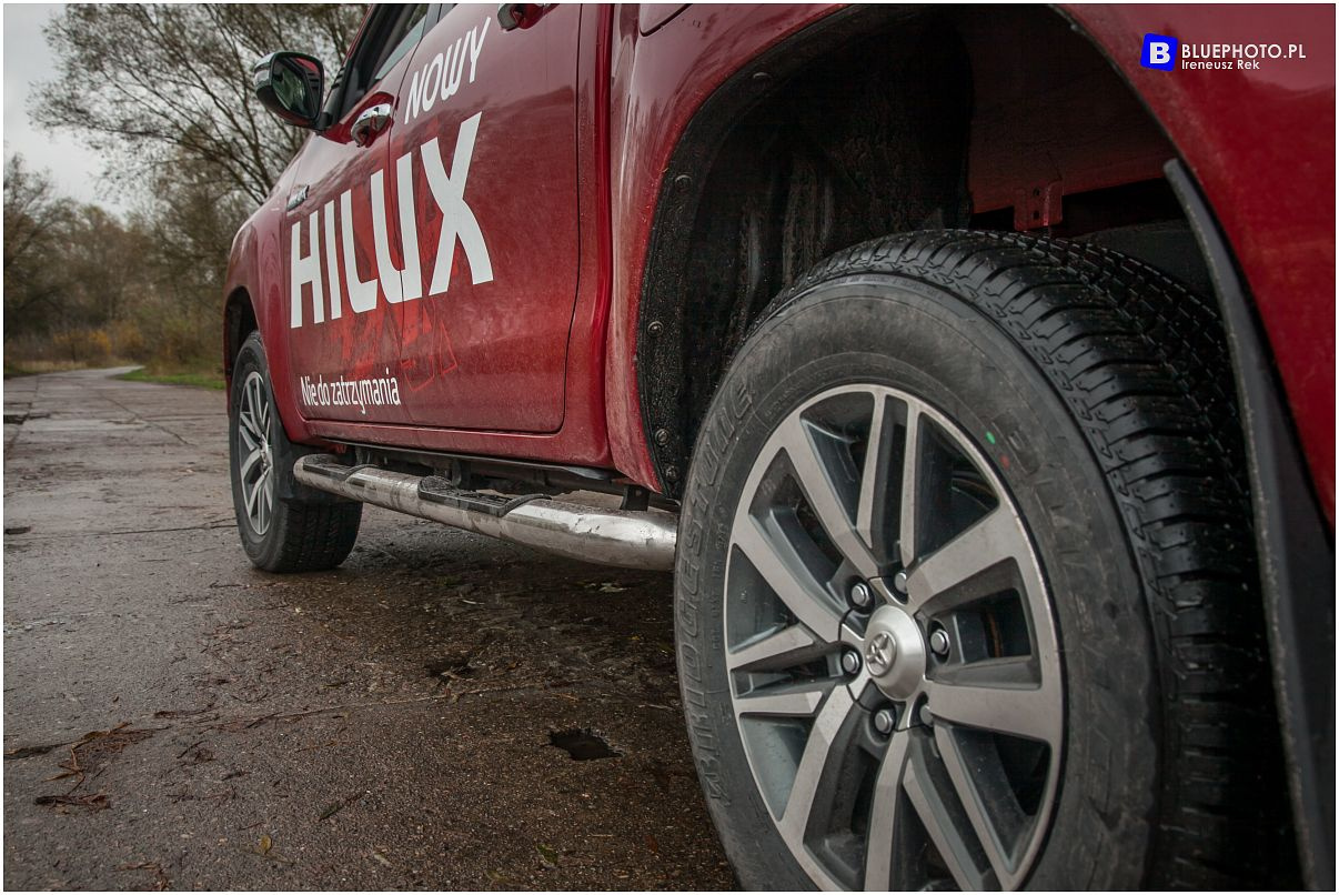 Hilux kontra Hilux