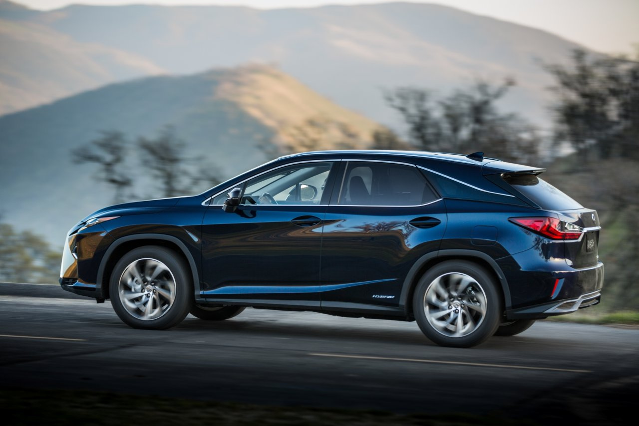 Inteligentny napęd AWD w Lexusach 