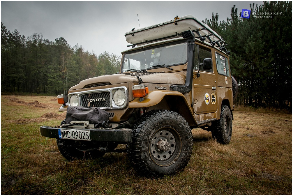 Land Cruiser FJ 40 Pawła i Violi