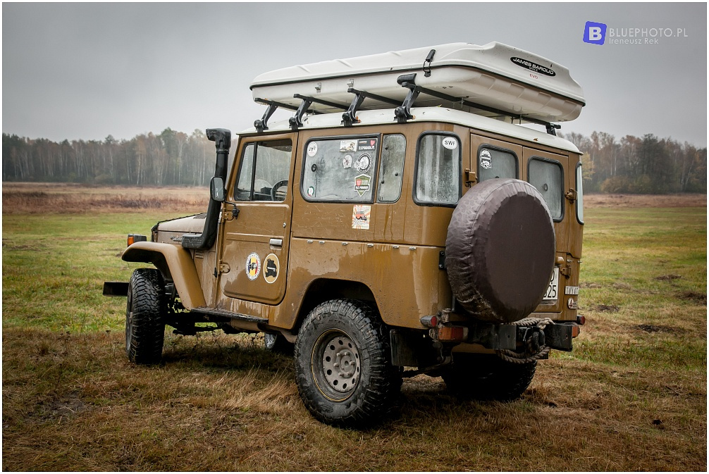 Land Cruiser FJ 40 Pawła i Violi