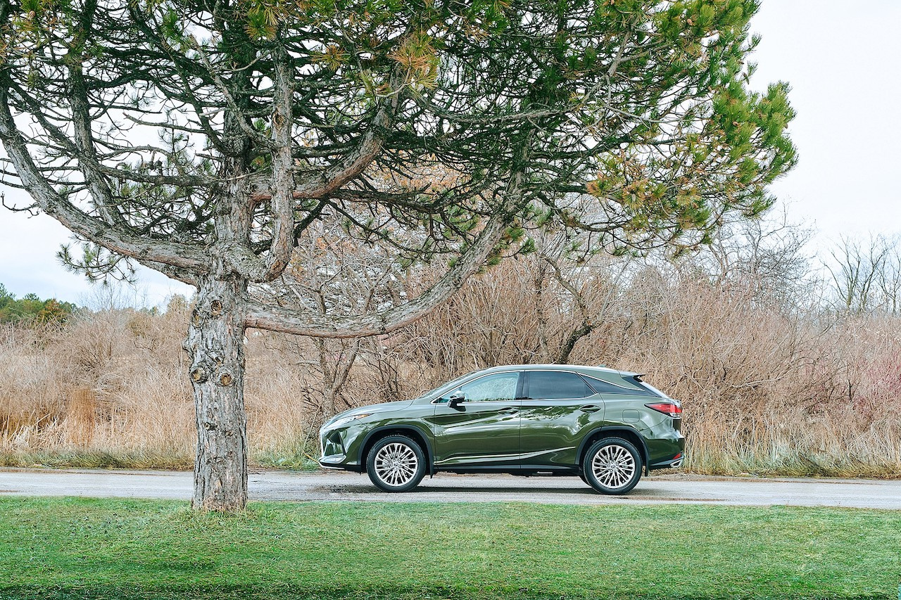 Jubileuszowy Lexus RX dla poszukiwaczy przygód