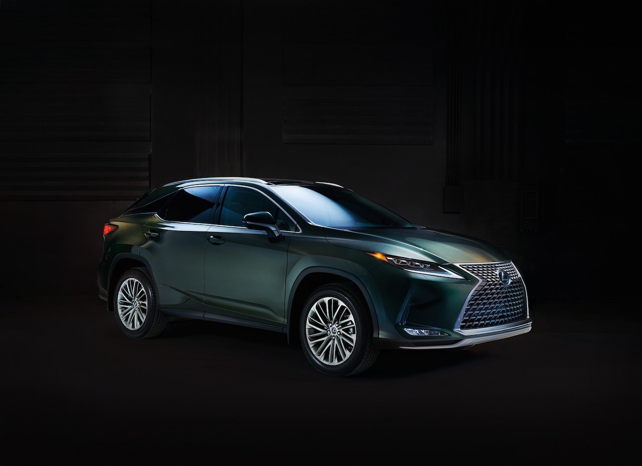 Jubileuszowy Lexus RX dla poszukiwaczy przygód