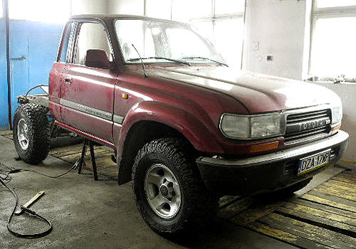 Toyota Land Cruiser 80 - kamper