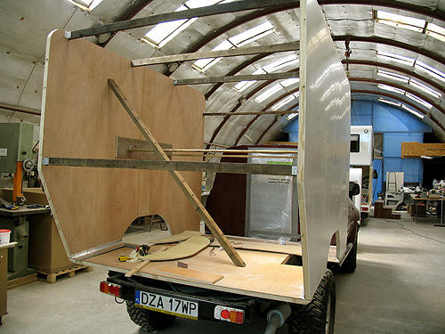 Land Cruiser 80 - kamper - budowa