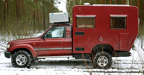 Toyota Land Cruiser 80 - kamper