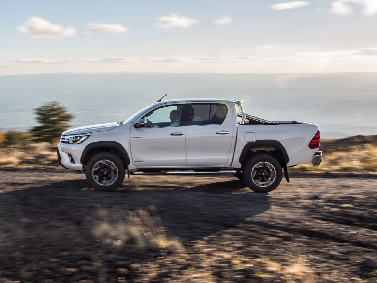 Toyota Hilux - terenówka szyta na miarę