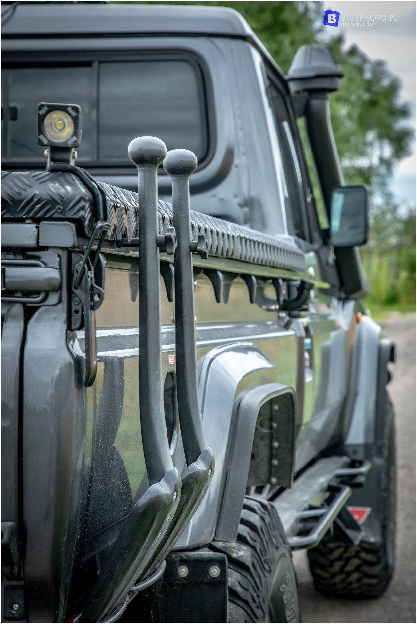 Land Cruiser HZJ79 - na wyprawę