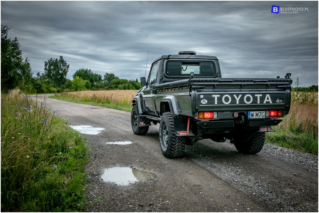 Land Cruiser HZJ79 - na wyprawę