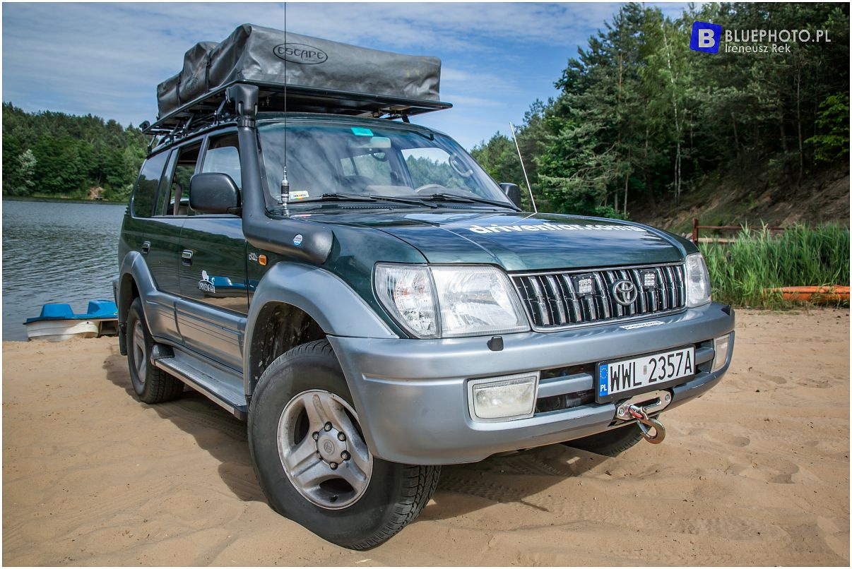 Toyoty Land Cruiser w klubie Drivenfar