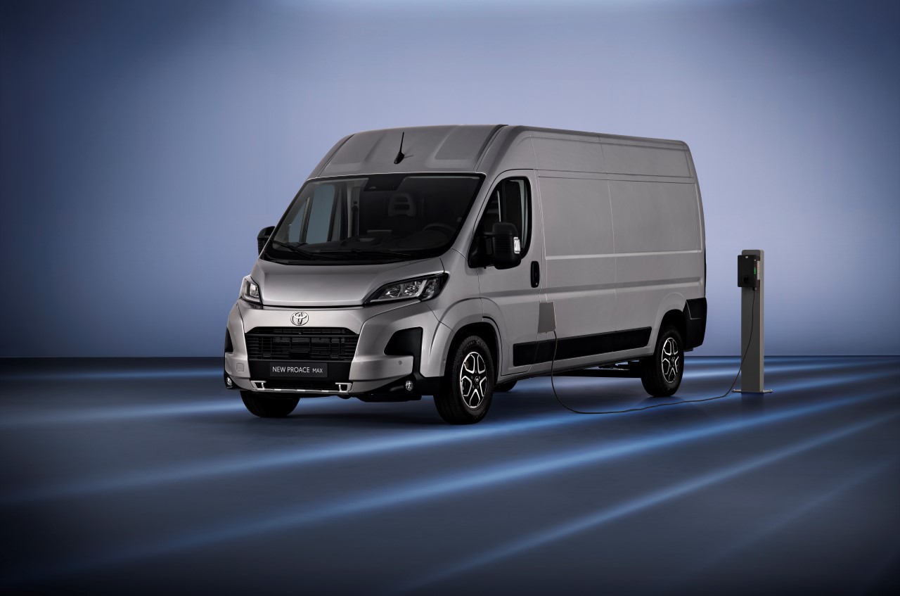 2023 proace max ext 01