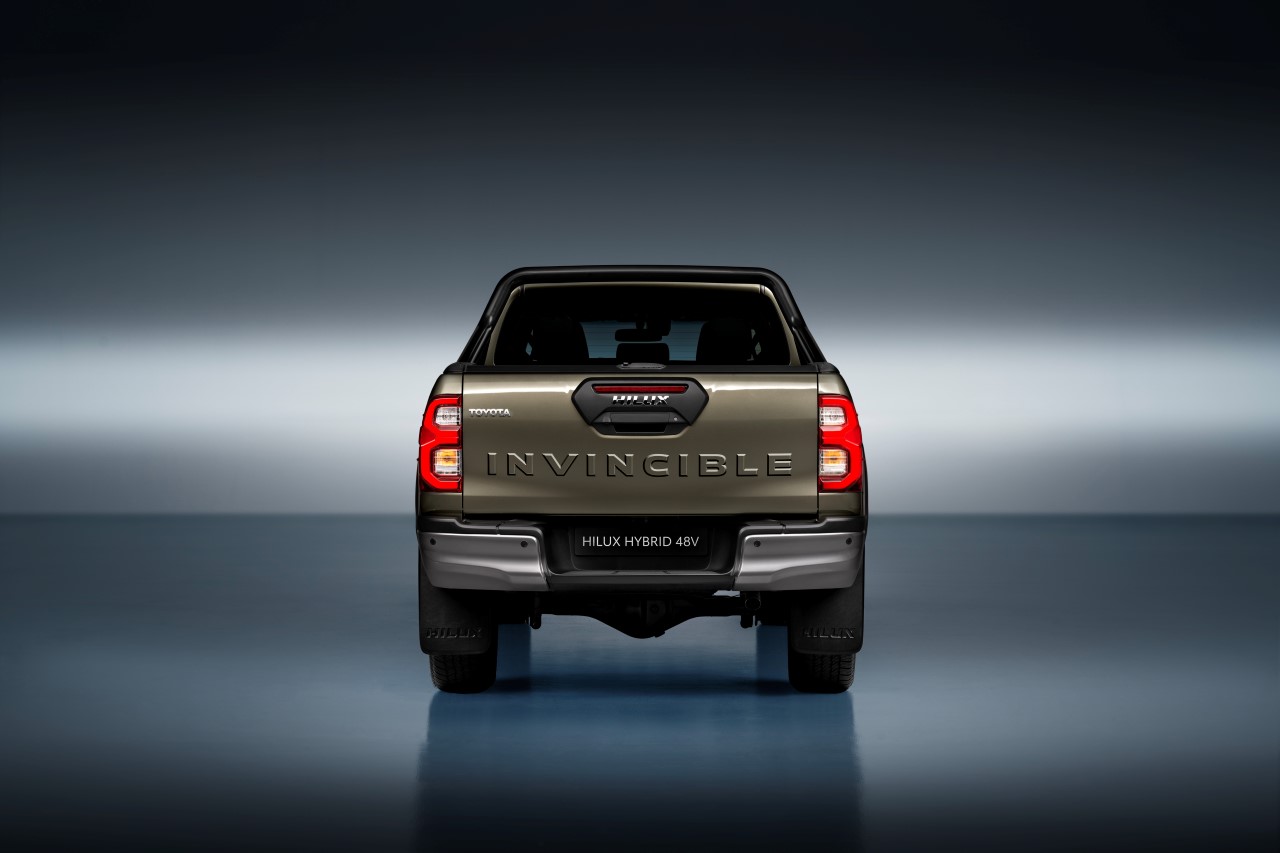 Landcruiser PL 2023 hilux hybrid 48v main 05