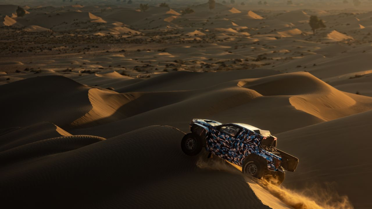 LandCruiser PL wodorowy Hilux Dakar2027 02