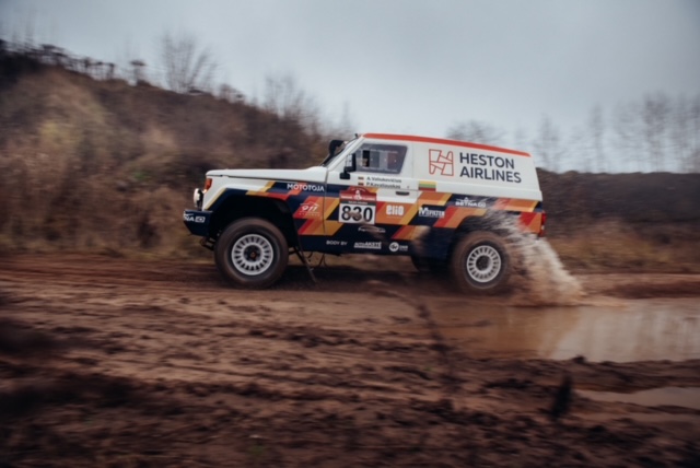 Toyota Land Cruiser 71 na Rajd Dakar 2022 3