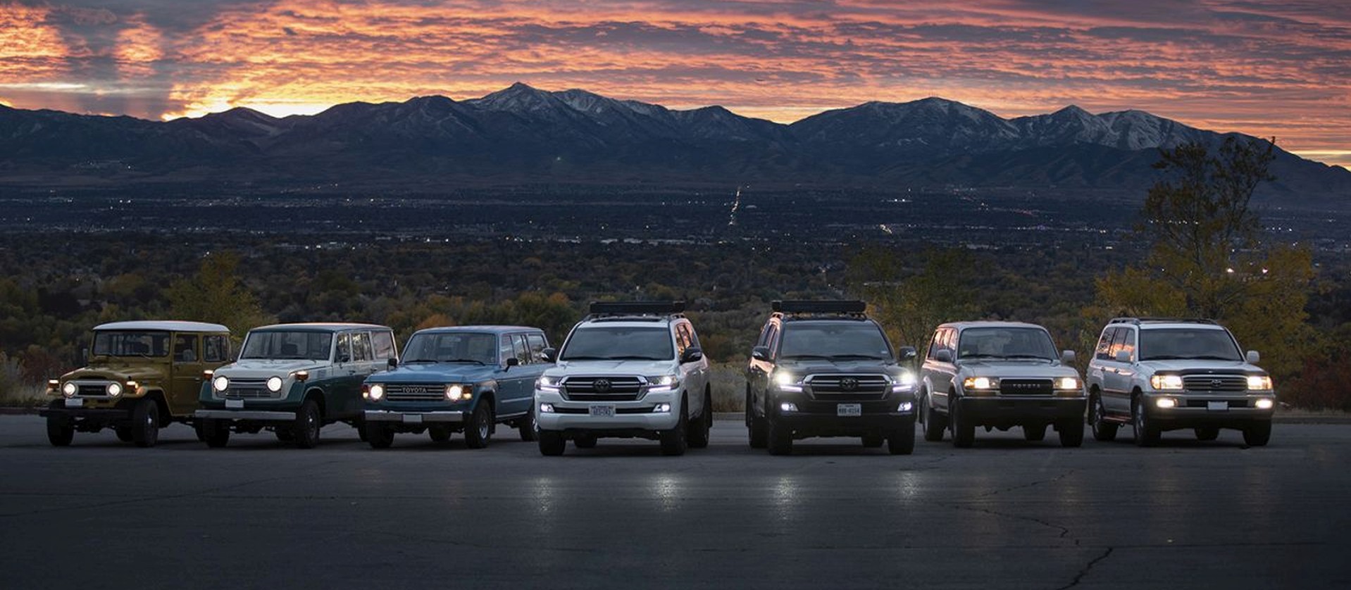 toyota land cruiser family 001