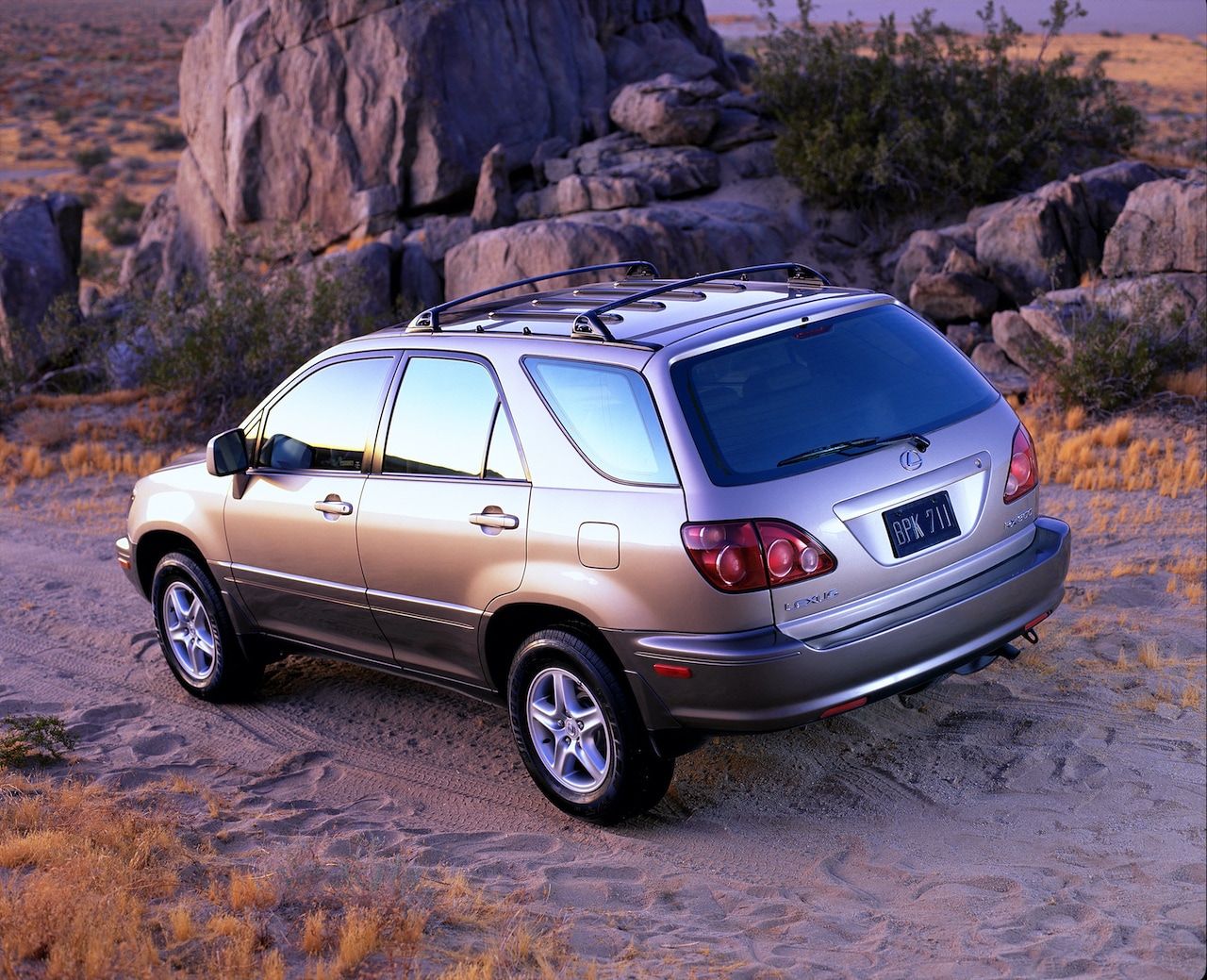 Jak Lexus RX zmienił historię