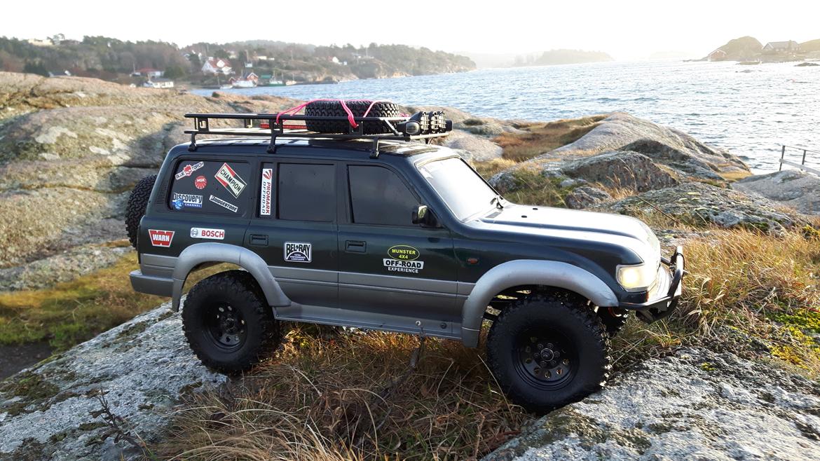 axial scx10 ii land cruiser fj80 i norge 1