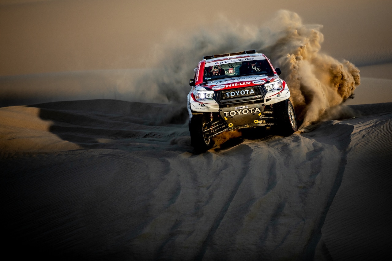 toyota hilux rajd dakar 2019 8