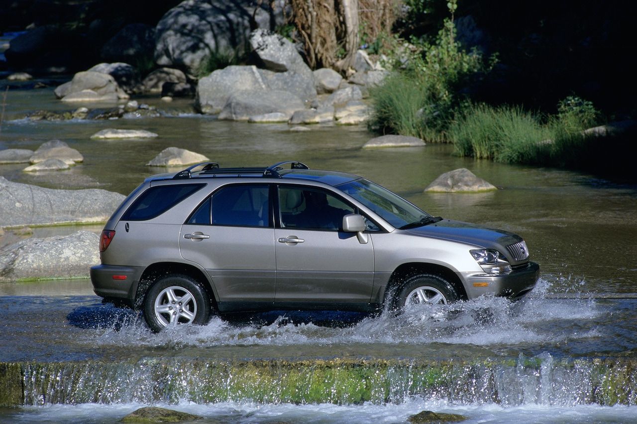 Jak Lexus RX zmienił historię