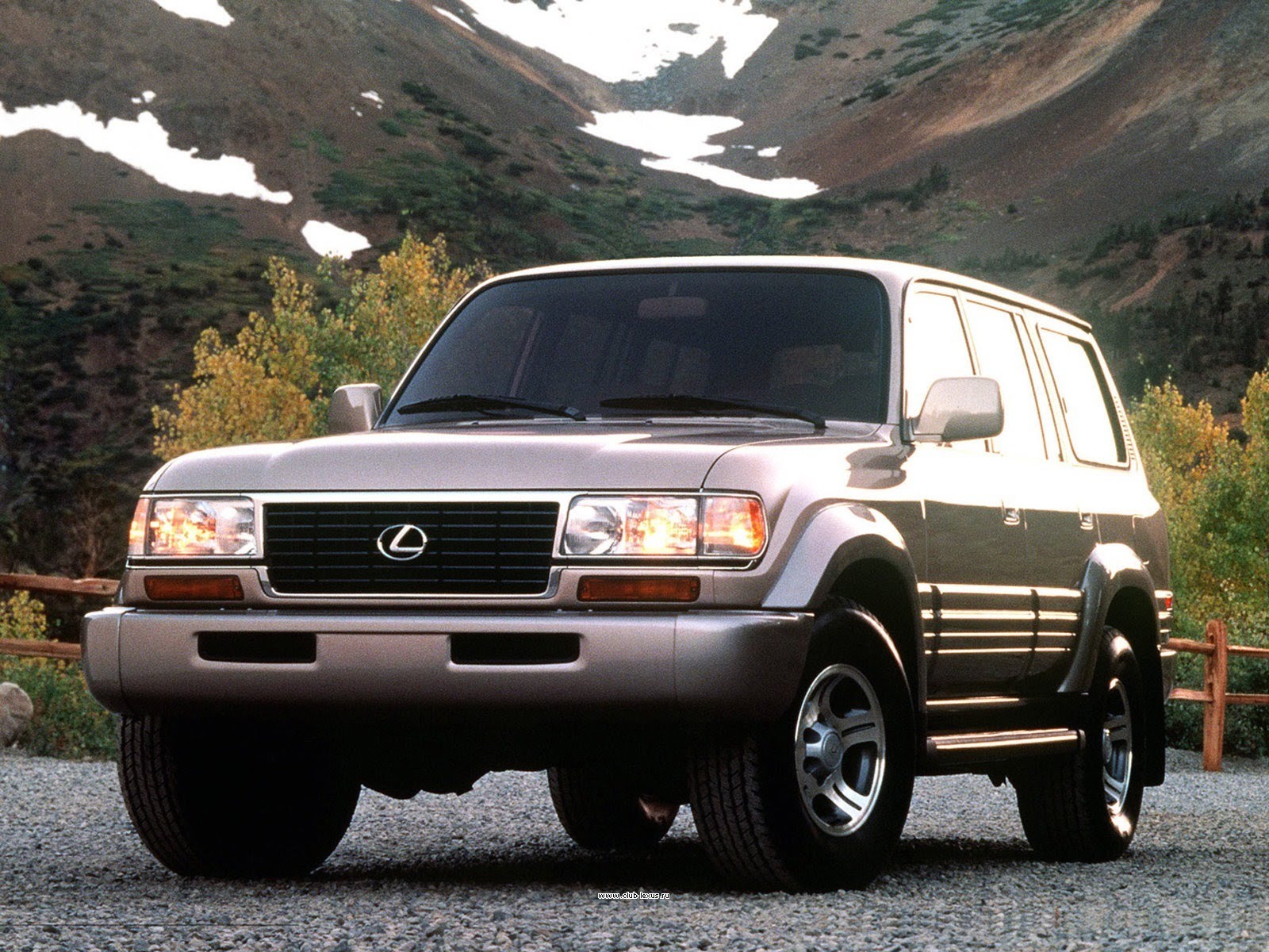 Lexus LX 450 I gen