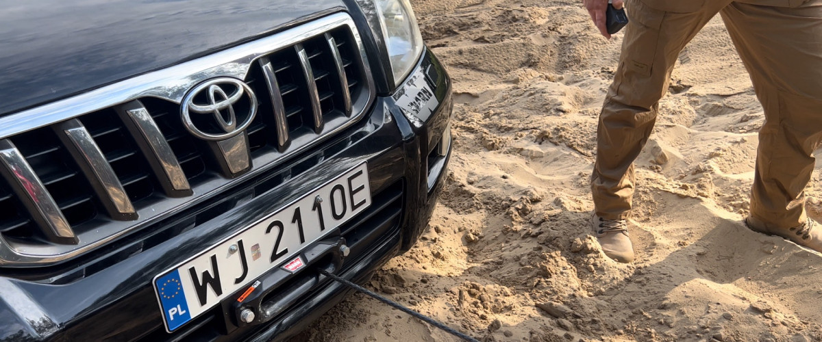 Pierwszy test wyciągarki WARN VR EVO 10-S i uchwytu szeklowego Factor55