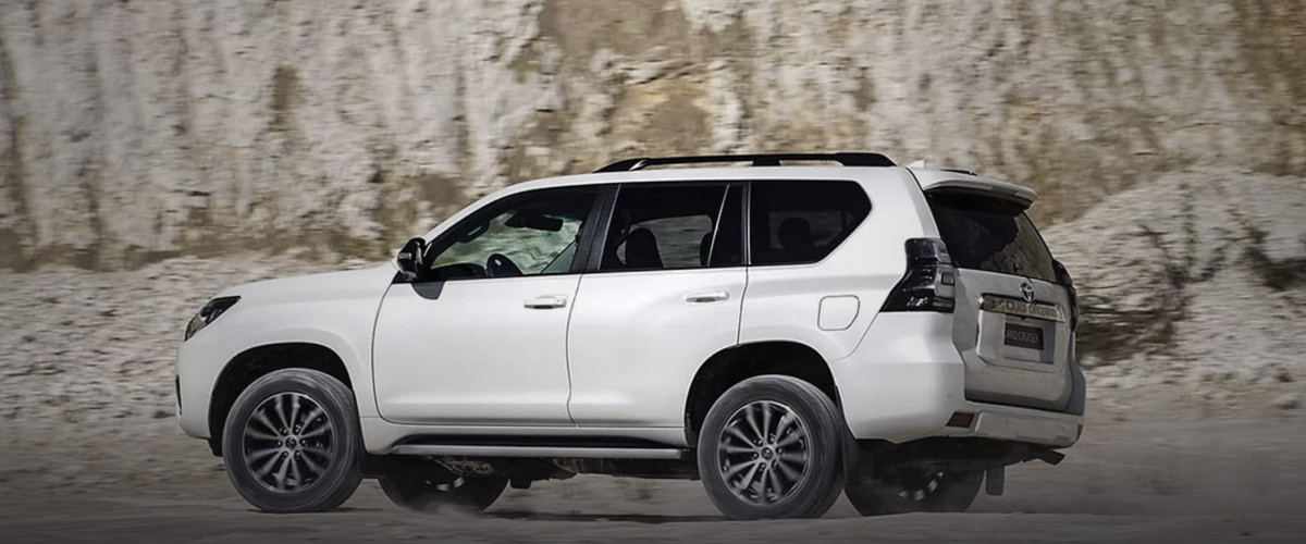 Land Cruiser dostępny od ręki. W salonach czekają wersje Prestige i Invincible
