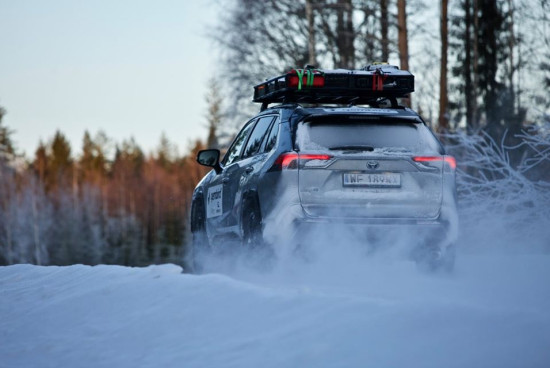 rav4_na_nordkapp__02