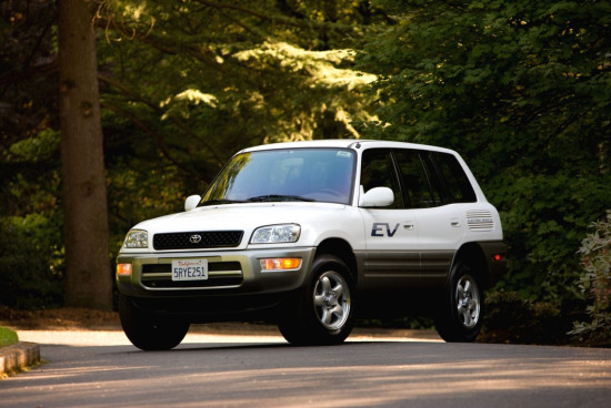 5_rav4_ev__1997___start_sprzedazy_w_usa