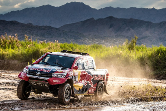 toyota_hilux_gazoo_racing_sa_rajd_dakar_2018