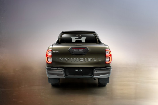 HILUX_Back_4