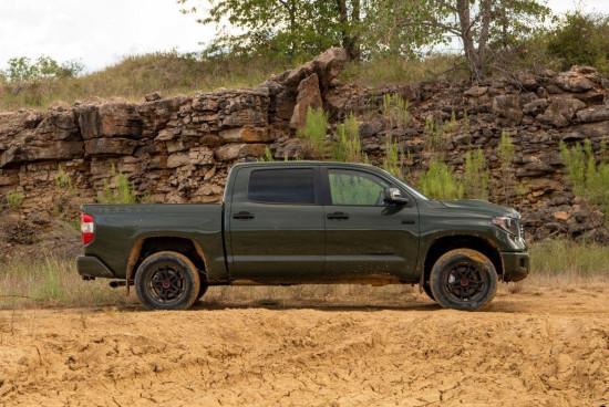 2020_toyota_tundra_trd_pro_army_green_02