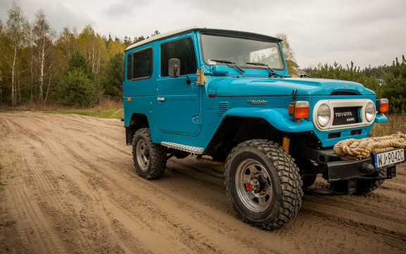 Land Cruiser BJ 40 - Emsi