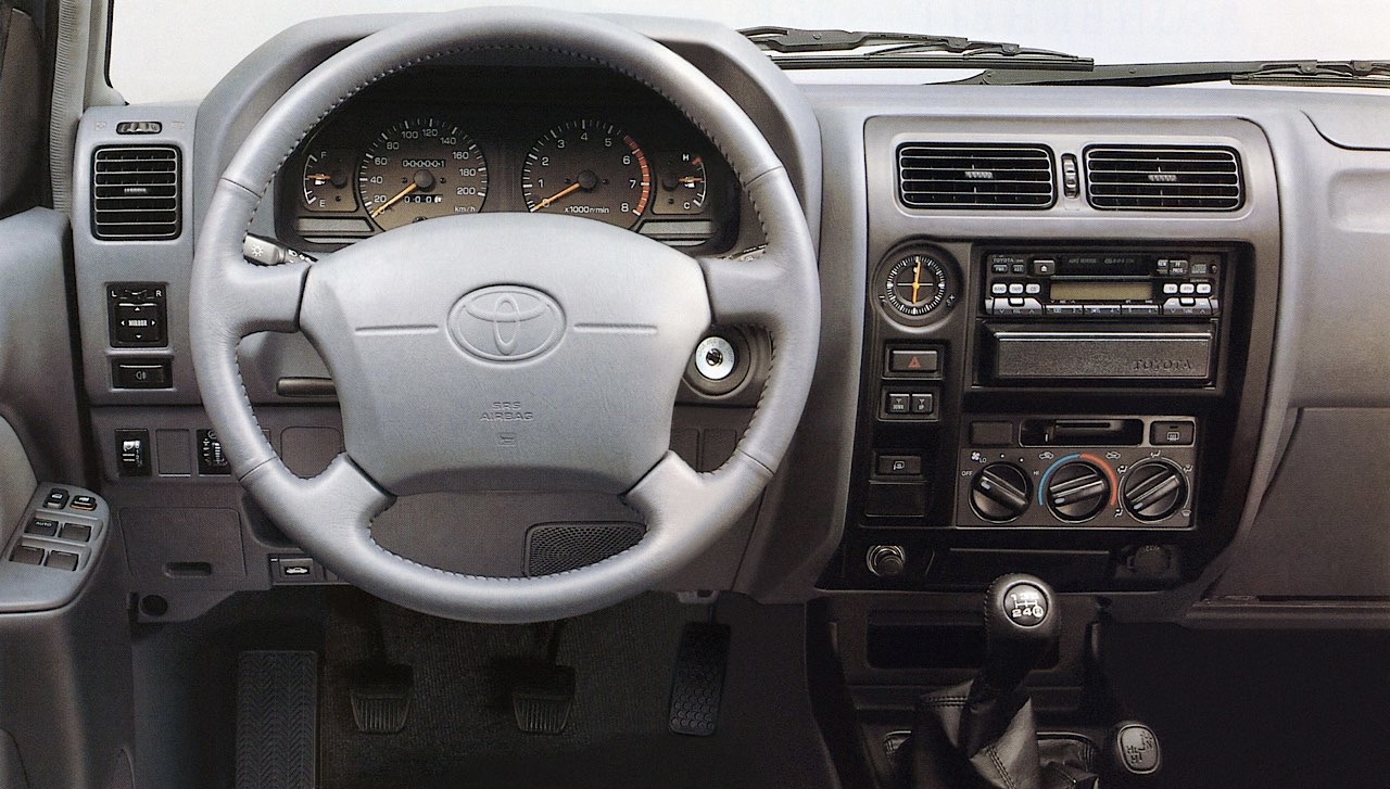 Toyopedia Land Cruiser J9 interior 96 99