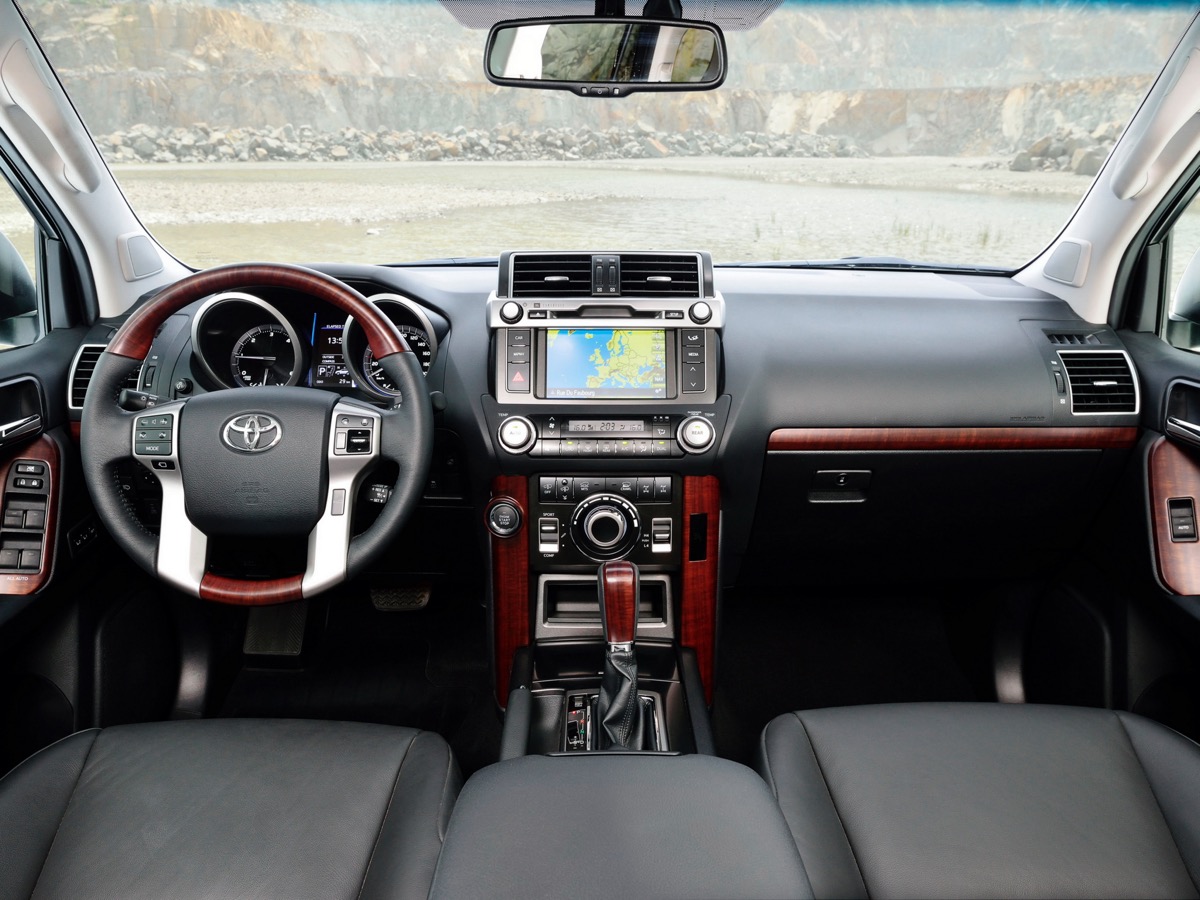 Toyota Land Cruiser 150 interior 2013