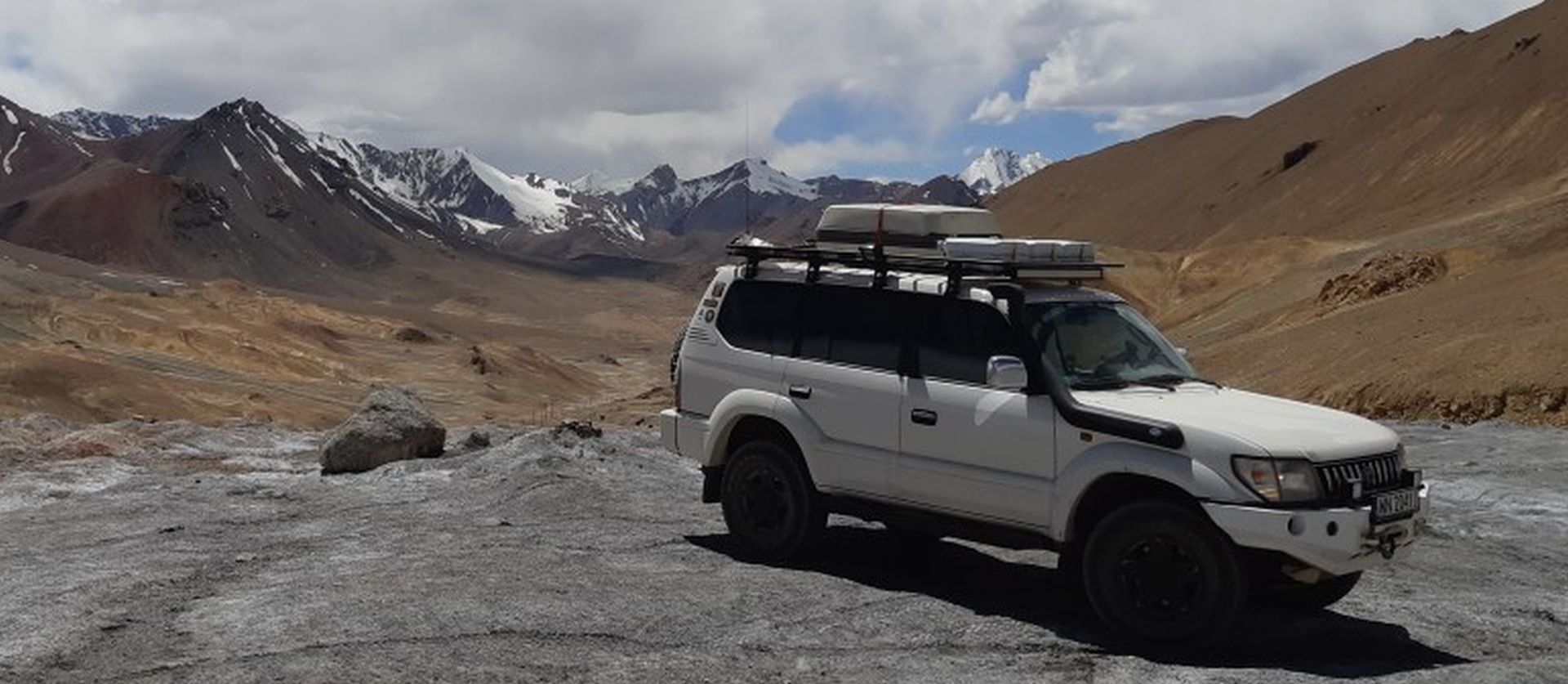 Pamir Highway - migawki z podróży Julki i Kuby do Tadżykistanu